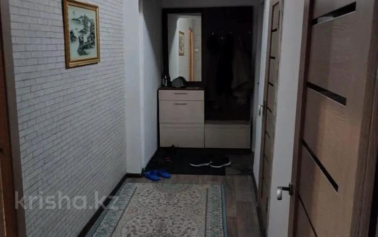 1-комнатная квартира · 42 м² · 2/5 этаж, мкр Аксай-3 28 за 25.5 млн ₸ в Алматы, Ауэзовский р-н — фото 2
