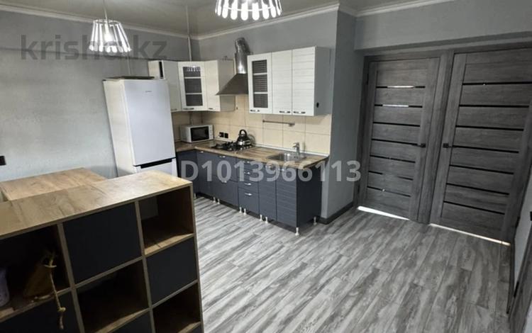 2-комнатная квартира · 60 м² · 8/9 этаж, Гоголя 75/1 за 20 000 ₸ в Алматы, Медеуский р-н — фото 2