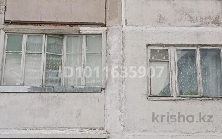 2-бөлмелі пәтер · 57 м² · 2/5 қабат, 8квартал 45, бағасы: 3.5 млн ₸ в Темиртау — фото 2