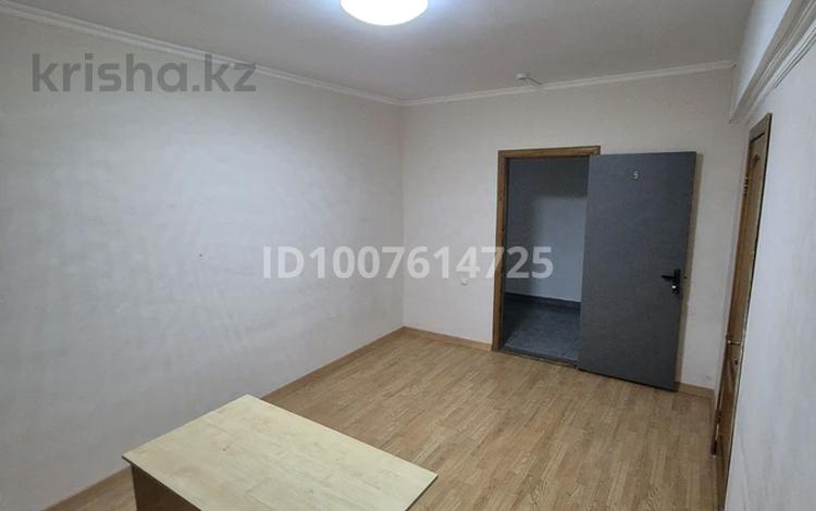 Офисы, склады · 15 м² за 60 000 ₸ в Астане, Сарыарка р-н — фото 10