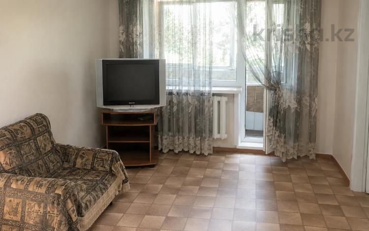 3-бөлмелі пәтер · 49 м² · 5/5 қабат, Республики, бағасы: 15 млн ₸ в Караганде, Казыбек би р-н — фото 2
