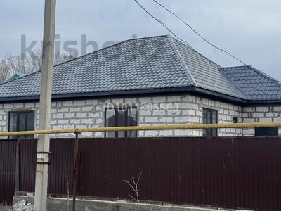 Отдельный дом · 4 комнаты · 150 м² · 8 сот., Рассвет Дидар 63 за 23 млн ₸ в Актобе
