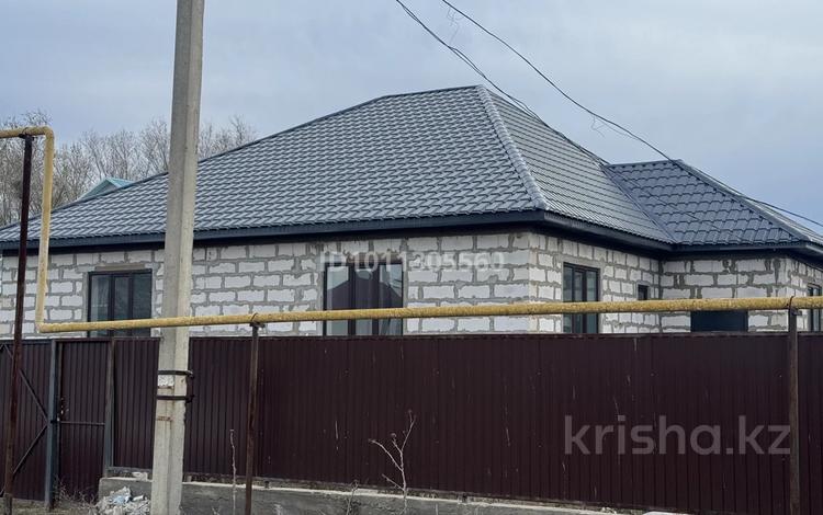 Отдельный дом · 4 комнаты · 150 м² · 8 сот., Рассвет Дидар 63 за 23 млн ₸ в Актобе — фото 2