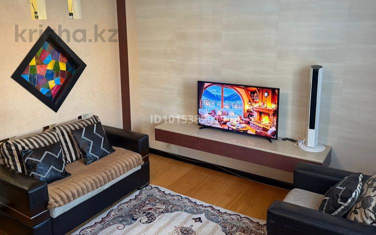 3-комнатная квартира · 110 м² · 3/12 этаж, Кунаева,Достык 35,14 за 35 000 ₸ в Астане, Есильский р-н — фото 2