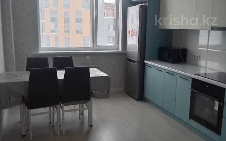 2-комнатная квартира, 65 м², 8/10 этаж помесячно, Толе би