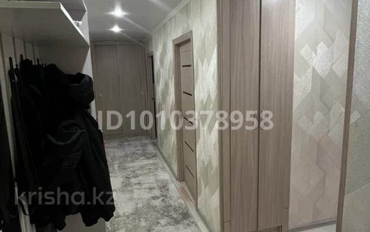 3-комнатная квартира · 63 м² · 2/5 этаж, проспект Мира за 16 млн ₸ в Темиртау — фото 2