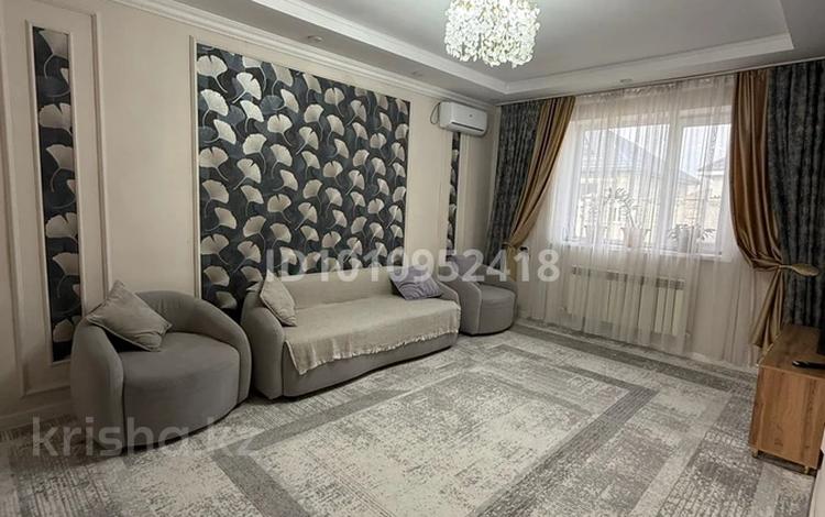 Отдельный дом · 4 комнаты · 120 м² · 5 сот., Кабанбай батыра 140 за 39 млн 〒 в Каскелене — фото 2