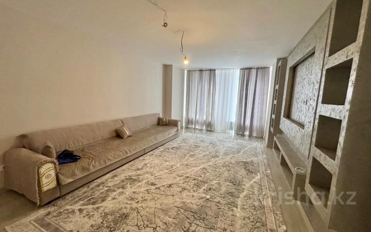2-комнатная квартира · 75 м² · 10/12 этаж, Нуршайыкова 6 за 300 000 ₸ в Астане, Нура р-н — фото 10