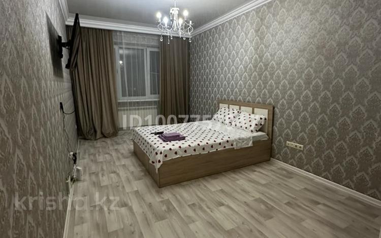 1-бөлмелі пәтер · 55 м² · 4/9 қабат, мкр. Алтын орда, Санкибай батыра 40 — Сзади Дины, с боку Сулпак, бағасы: 10 000 ₸ в Актобе — фото 17