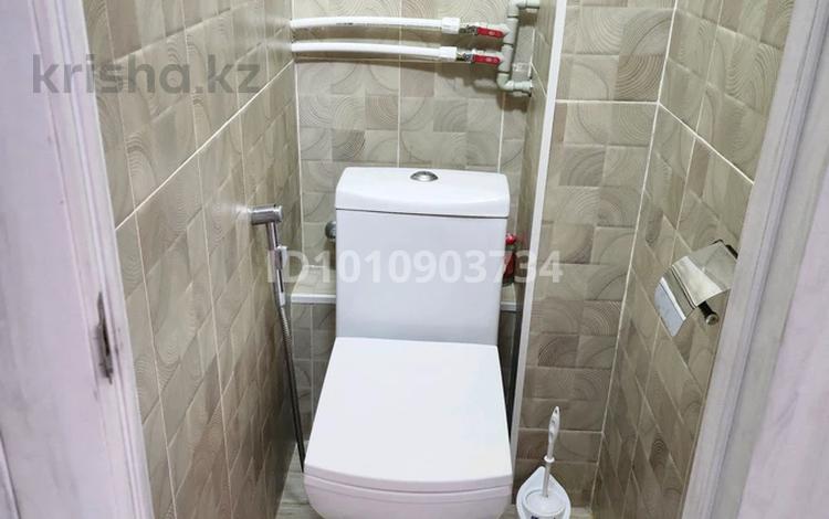 4-бөлмелі пәтер · 75 м² · 4/5 қабат, Ракишева — 14 школа и 16 школа, бағасы: 30 млн ₸ в Талдыкоргане, мкр Жастар — фото 2