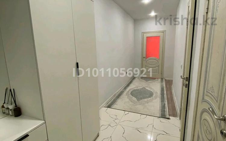 2-бөлмелі пәтер · 68 м² · 1 қабат, 35-мкр 35 — сатам 2 ком 1эт ремонт орташа су газ жылу барлығы бар уй жылы, бағасы: 19 млн ₸ в Актау — фото 2