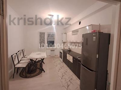 Пәтерлер в Туркестанской обл.: 2-бөлмелі пәтер · 64 м² · 5/5 қабат, Г.Туркестан 8, бағасы: 16 млн 〒 2-бөлмелі пәтер · 64 м² · 5/5 қабат, Г.Туркестан 8, бағасы: 16 млн 〒