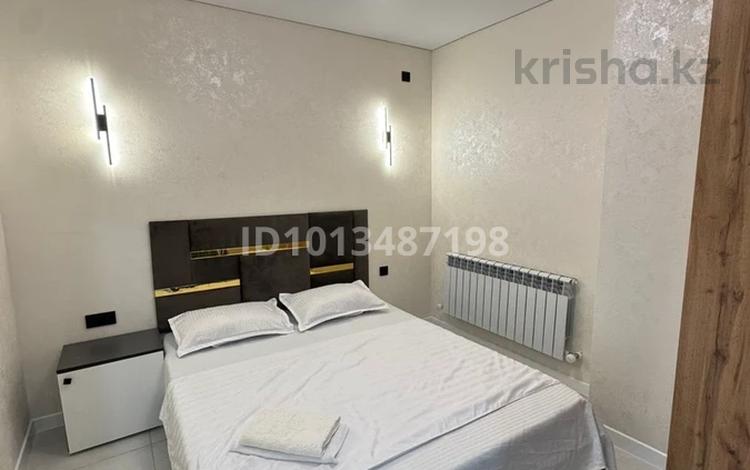 2-бөлмелі пәтер · 60 м² · 19/25 қабат, мкр 11 112в — Аквапарк. Центр города. 12-й микрорайон. Керуен сити, бағасы: 18 000 ₸ в Актобе — фото 2