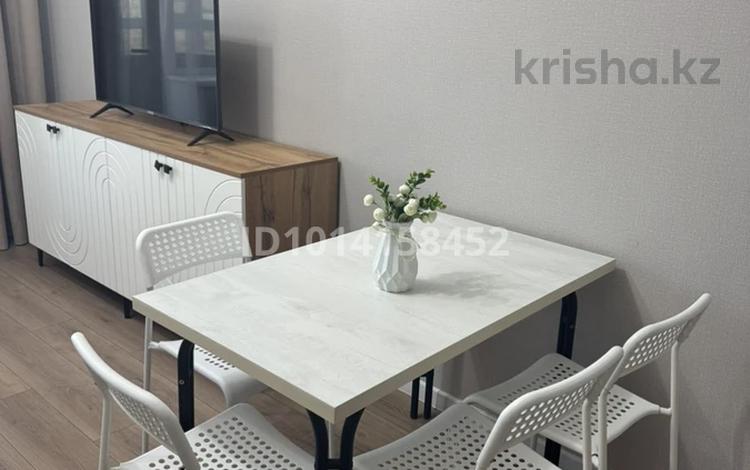 1-комнатная квартира · 47 м² · 1/6 этаж, Университетская участок №28/19 — КарГу за 17 000 ₸ в Караганде, Казыбек би р-н — фото 2