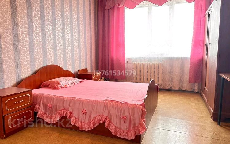 3-комнатная квартира · 80 м² · 8/9 этаж, 10 мкр 2 — Алтындар за 180 000 ₸ в Аксае — фото 5