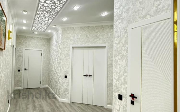 3-комнатная квартира · 109 м² · 3/7 этаж, 19-й мкр 45/3 за 41.5 млн ₸ в Актау — фото 12