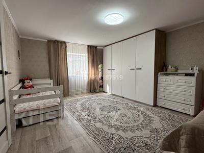 Отдельный дом · 3 комнаты · 68 м² · 5 сот., Рустембекова — Между Жабаева и Валиханова за 25 млн 〒 в Талдыкоргане