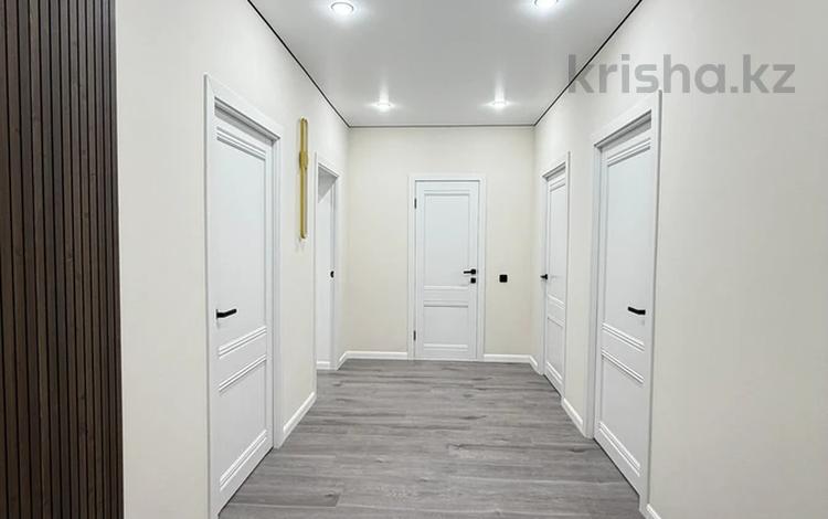 3-бөлмелі пәтер · 100 м² · 3/6 қабат, 39-й мкр 12, бағасы: 28.5 млн ₸ в Актау — фото 2