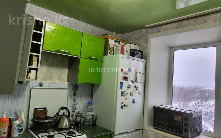 2-бөлмелі пәтер · 43 м² · 4/5 қабат, ул. Ленина 46, бағасы: 10 млн ₸ в Рудном — фото 2