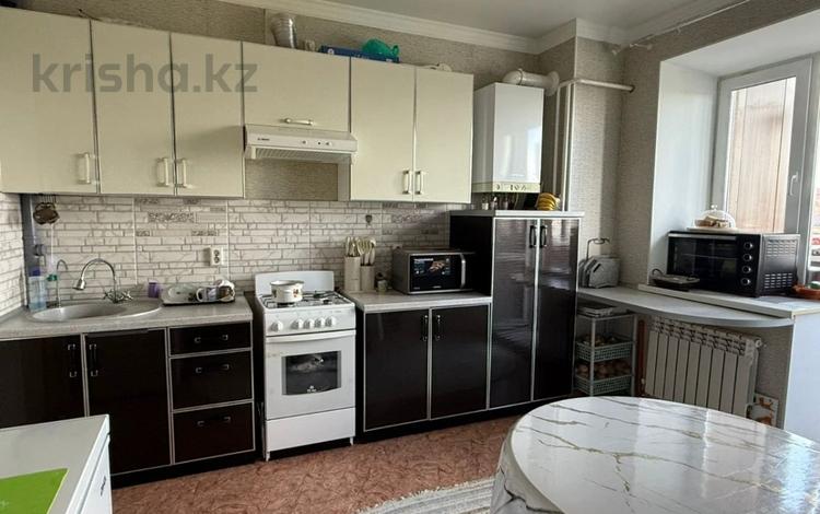 2-комнатная квартира · 63 м² · 5/5 этаж, мкр. Алтын орда за 24.5 млн ₸ в Актобе — фото 11