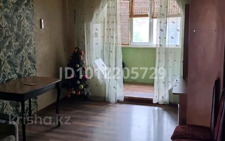 3-комнатная квартира · 70 м² · 4/5 этаж, 14-й мкр 46 за 19 млн ₸ в Актау — фото 2
