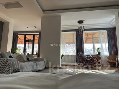 Отдельный дом · 5 комнат · 267 м² · 10 сот., мкр Шугыла 84 — Ул.Таргап за ~ 150 млн 〒 в Алматы, Наурызбайский р-н