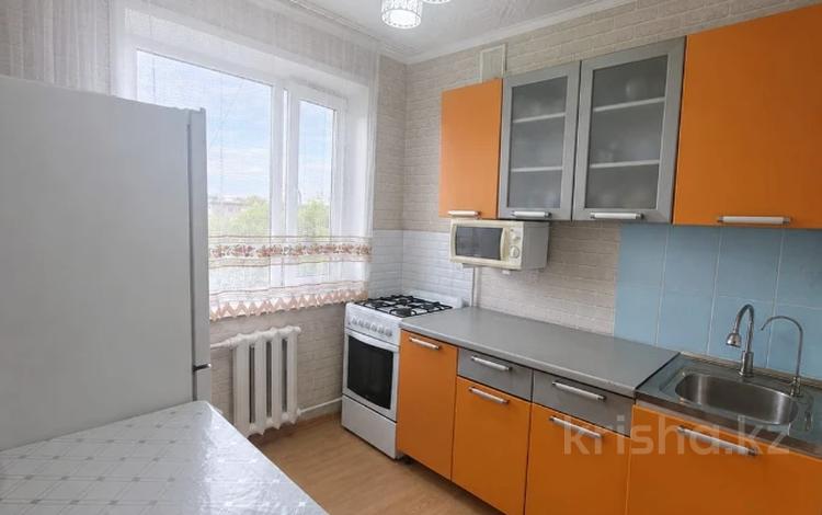 2-комнатная квартира · 43.9 м² · 5/5 этаж, Майкудук, 11а микрорайон за 11 млн ₸ в Караганде, Алихана Бокейханова р-н — фото 6