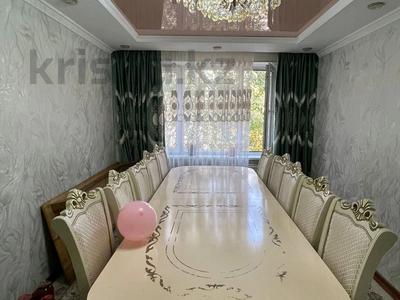 3-комнатная квартира · 62 м² · 3/5 этаж, мкр Салтанат, Мкр Самал (7) за 19 млн 〒 в Таразе