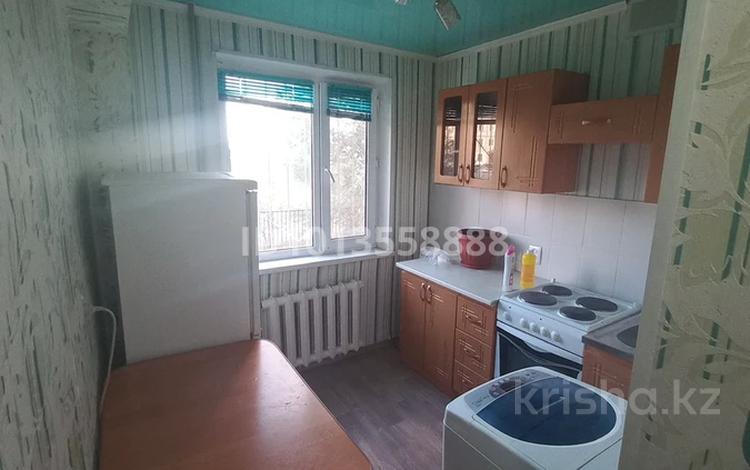 1-бөлмелі пәтер · 32 м² · 1/5 қабат, Русакова, бағасы: 7.5 млн ₸ в Балхаше — фото 2