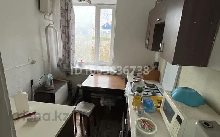 2-бөлмелі пәтер · 40.2 м² · 1 қабат, Пионерская 17 3 — Возле школы,больницы,детский садик, бағасы: 5 млн ₸ в Шортандах — фото 2