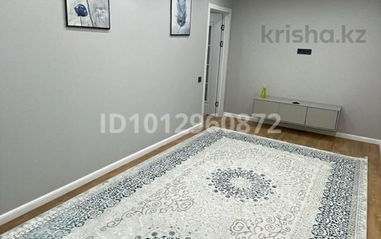 2-комнатная квартира · 55 м² · 9/12 этаж, Райымбека 259 — Гончарова за 300 000 ₸ в Алматы, Жетысуский р-н — фото 2