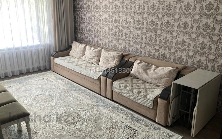 3-бөлмелі пәтер · 67 м² · 3/5 қабат, Женис 13 — Магазин Ділда, бағасы: 15 млн ₸ в Текели — фото 2