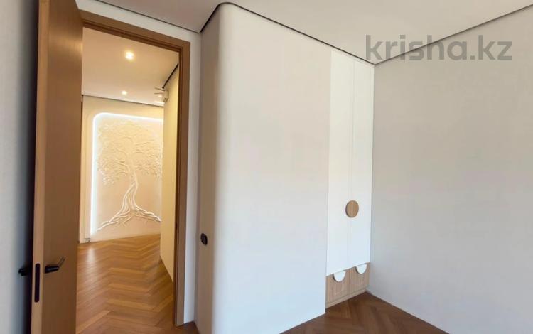 4-бөлмелі пәтер · 120 м² · 5/12 қабат, Жошы Хан 20, бағасы: 140 млн ₸ в Астане, Есильский р-н — фото 5