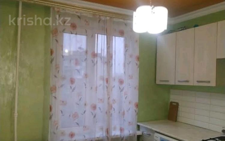 2-комнатная квартира, 46 м², 4/5 этаж помесячно, Жастар за 110 000 〒 в Талдыкоргане — фото 2