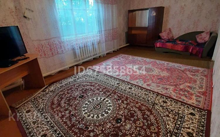 Отдельный дом · 3 комнаты · 57 м² · 10 сот., Рабочая улица 15/7 за 13 млн 〒 в Аксае — фото 2