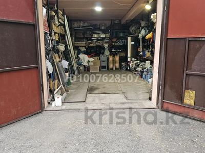 Гараж · 20 м² · мкр Новый Город Н.Абдирова — Во дворе Н.Абдирова 7 за 2 000 ₸ в Караганде, Казыбек би р-н
