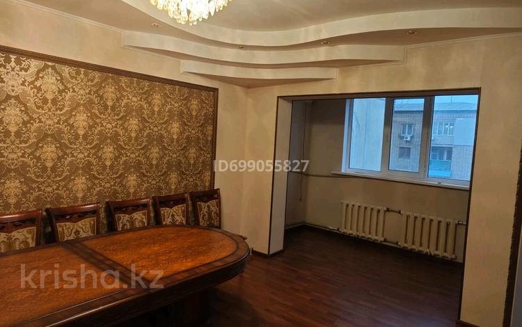 4-бөлмелі пәтер · 99 м² · 4/5 қабат, Маншук маметовой 1, бағасы: 34 млн ₸ в Атырау, мкр Жилгородок — фото 37