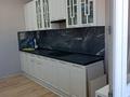 2-бөлмелі пәтер · 76 м² · 11/12 қабат, 17-й мкр, 17-ш/а. 55 — Магазин НҰР, бағасы: 37 млн ₸ в Актау