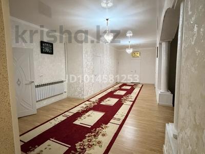 Отдельный дом · 5 комнат · 200 м² · 200 сот., Шуршыгулулы — Нурайса, ойын сауық орталығы барлығы касында за 38 млн ₸ в Жанаозен