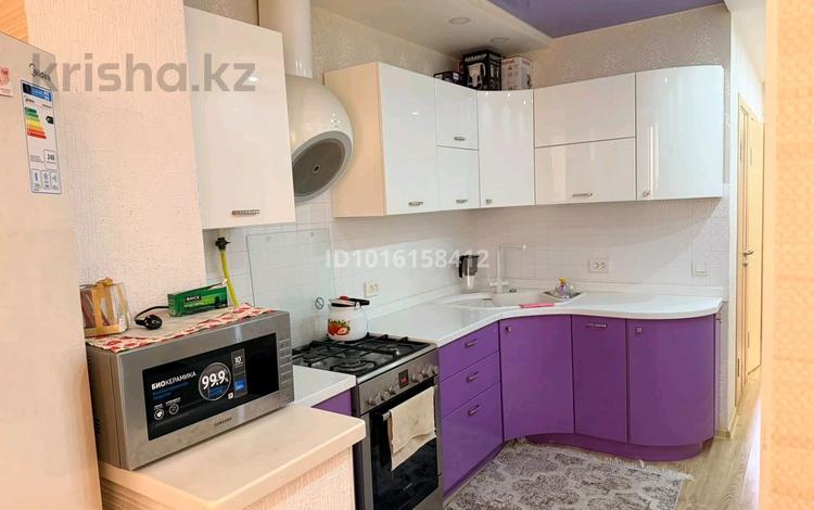 2-комнатная квартира · 56 м² · 3/5 этаж, 27-й мкр 25 за 150 000 ₸ в Актау — фото 2