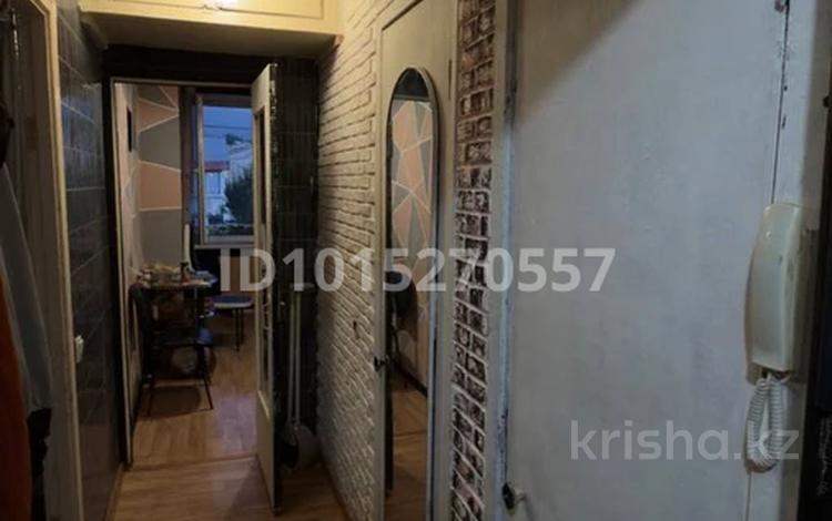 2-комнатная квартира · 42 м² · 5/5 этаж, мкр Таугуль-1 7 за 250 000 ₸ в Алматы, Ауэзовский р-н — фото 2