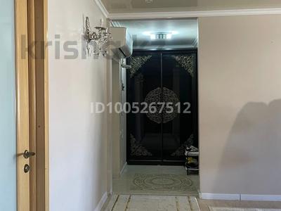 4-комнатная квартира · 92.1 м² · 5/5 этаж, 27-й мкр 26 — Возле супермаркета Аман за 23.5 млн 〒 в Актау