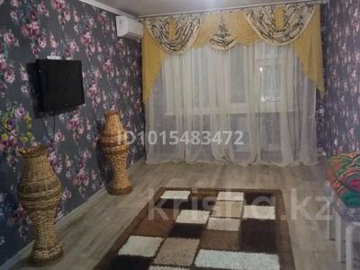 2-бөлмелі пәтер · 44 м² · 1/5 қабат, Хамида Чурина 160, бағасы: 12.8 млн ₸ в Уральске, мкр Школьник