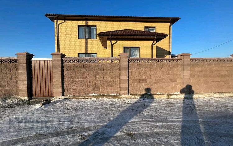 Жеке үй · 5 бөлме · 270 м² · 10 сот., Суюнбай 67, бағасы: 145 млн 〒 в Косшы — фото 2