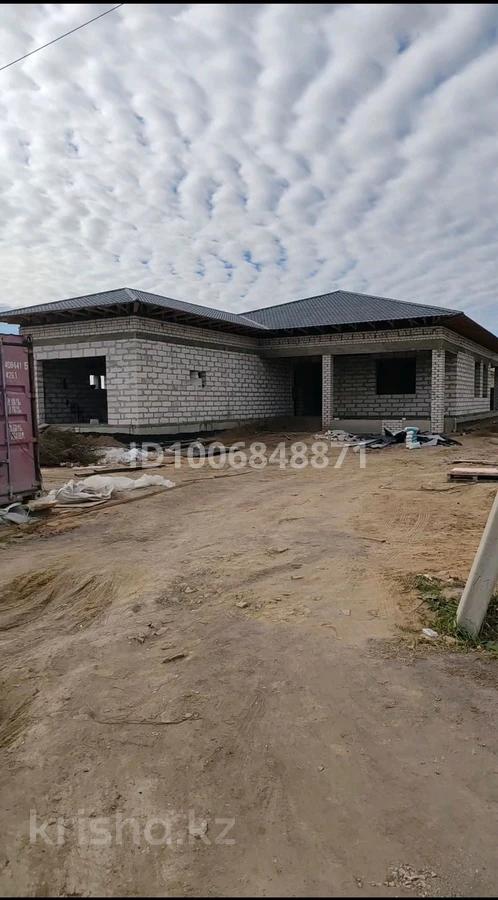 Отдельный дом · 4 комнаты · 250 м² · 10 сот.