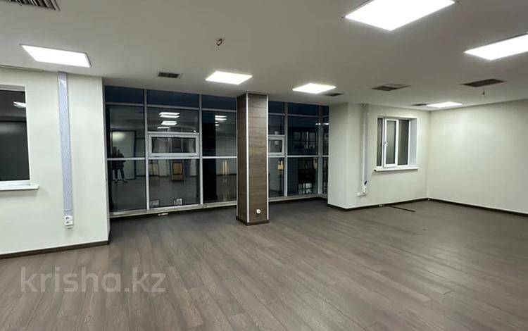 Свободное назначение, офисы, образование · 374.9 м² за 330 млн ₸ в Алматы, Медеуский р-н — фото 14