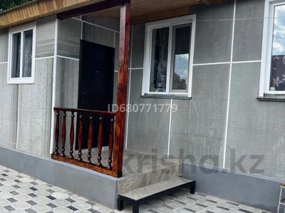 Продажа домов и дачи в Северо-Казахстанской обл.: Отдельный дом · 3 комнаты · 120 м² · 10 сот., Новая 7 за 19 млн 〒 Отдельный дом · 3 комнаты · 120 м² · 10 сот., Новая 7 за 19 млн 〒 в Петерфельде