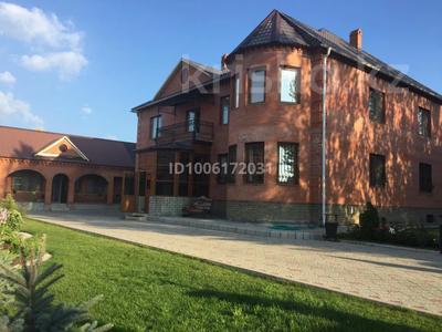 Отдельный дом · 5 комнат · 400 м² · 8 сот., Сатпаева — Байбатчина за 270 млн 〒 в Усть-Каменогорске