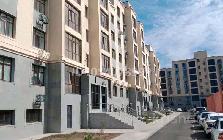 1-комнатная квартира · 40.5 м² · 2/5 этаж, мкр Юго-Восток, Муканова 81 за ~ 19.4 млн ₸ в Караганде, Казыбек би р-н — фото 2