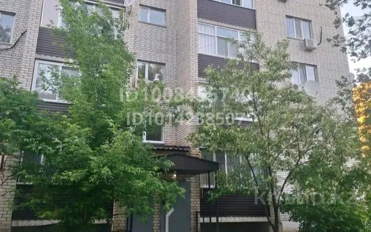 3-бөлмелі пәтер · 75 м² · 5/5 қабат, Северо-Восток ш/а. 29/1, бағасы: 27 млн ₸ в Уральске, мкр Северо-Восток — фото 14